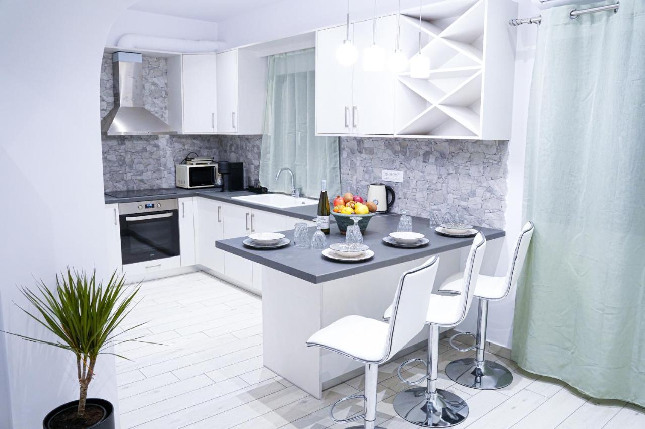Sunstone Apartment Fira  Eksteriør bilde